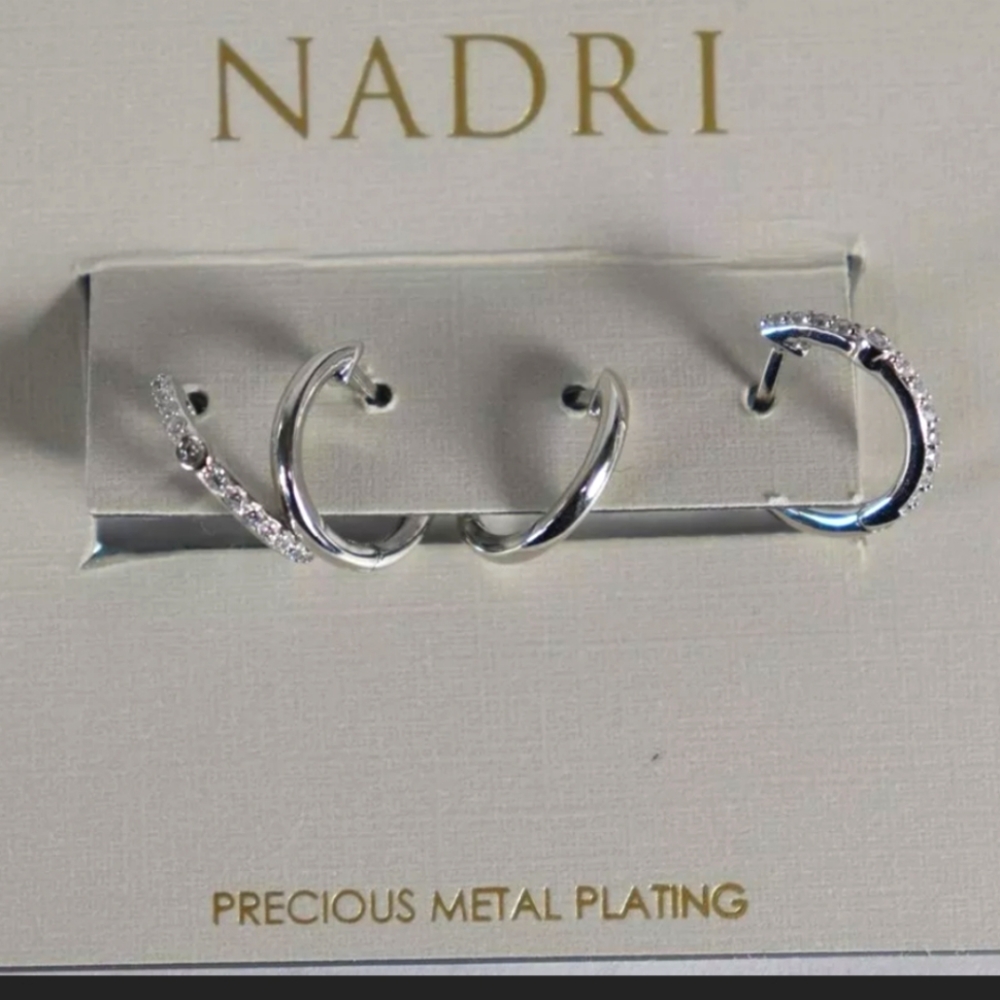 NWT Silver Nadri Huggie Hoop Earrings